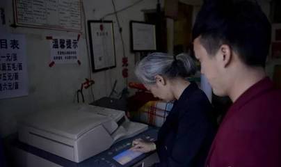 新化母亲一夜白头 140天坚守唤醒植物人儿子