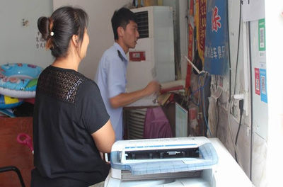 济阳县公安局崔寨派出所开展辖区打字复印店走访检查工作